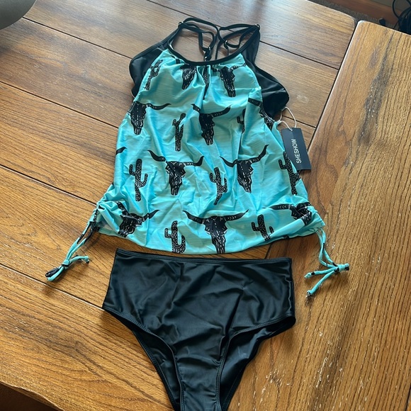 STERR SKULL & CACTUS WESTERN SWIM SUIT - Picture 5 of 5